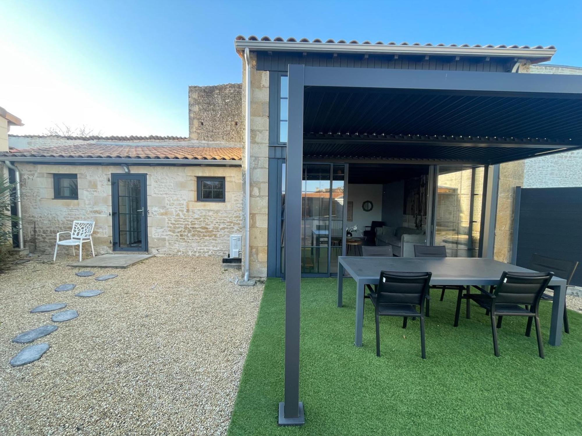 Maison Chaleureuse Avec Parking Sur Place Saint-Gelais 外观 照片